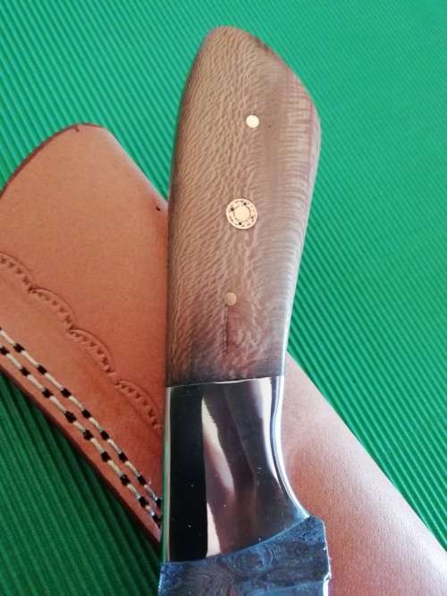 HANDMADE DAMASCUS STEEL HUNTING KNIFE !!!