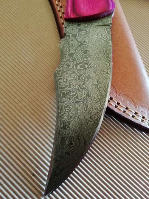 HANDMADE DAMASCUS STEEL HUNTING KNIFE !!!