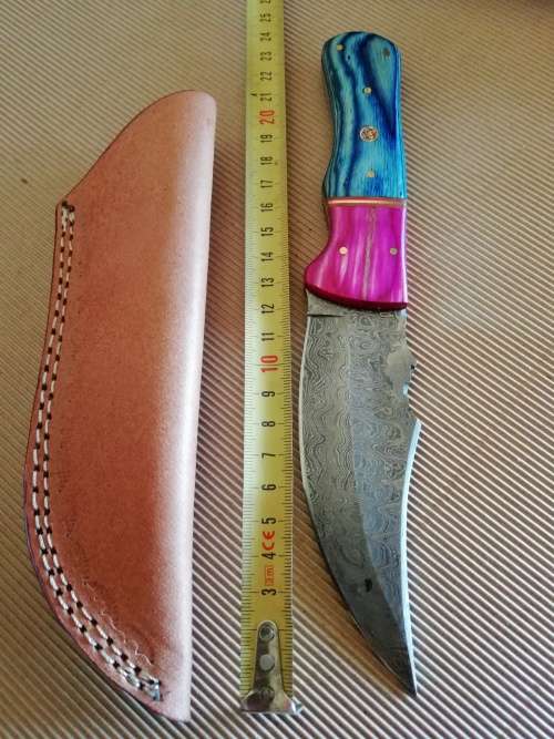 HANDMADE DAMASCUS STEEL HUNTING KNIFE !!!