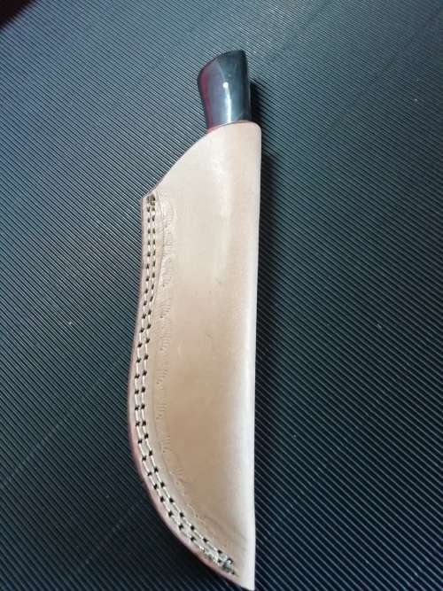 HANDMADE DAMASCUS STEEL HUNTING KNIFE !!!