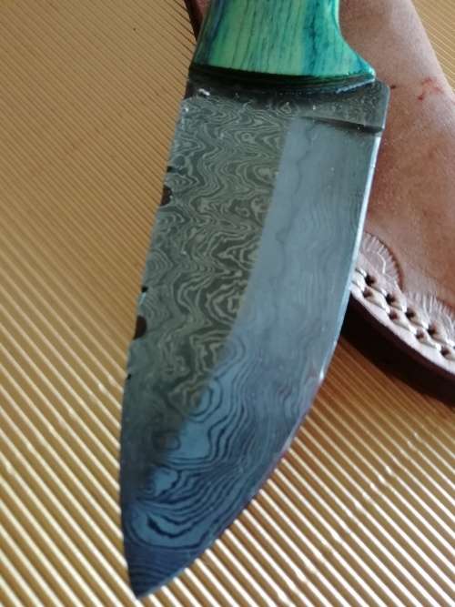 HANDMADE DAMASCUS STEEL HUNTING KNIFE !!!