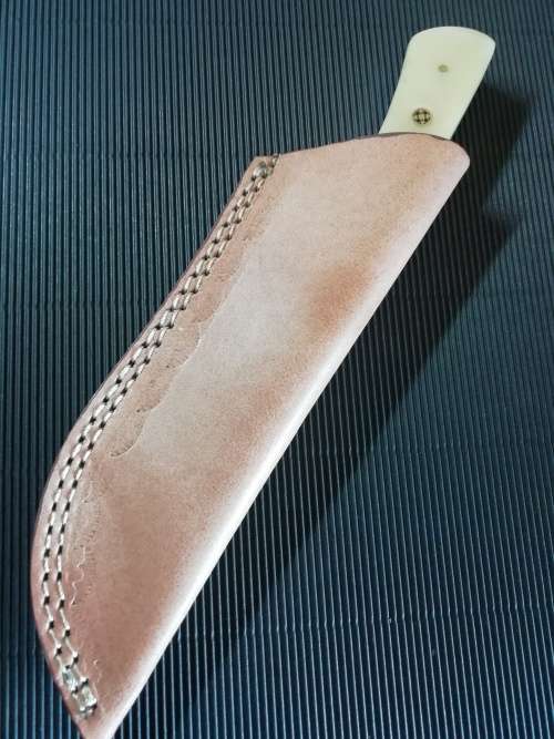 HANDMADE DAMASCUS STEEL HUNTING KNIFE !!!