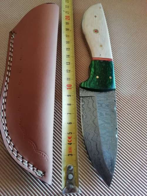 HANDMADE DAMASCUS STEEL HUNTING KNIFE !!!