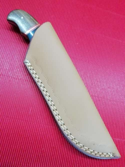 HANDMADE DAMASCUS STEEL HUNTING KNIFE !!!