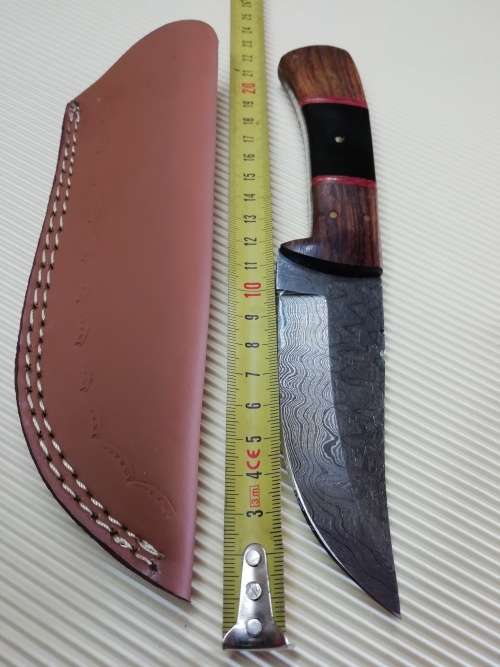 HANDMADE DAMASCUS STEEL HUNTING KNIFE !!!