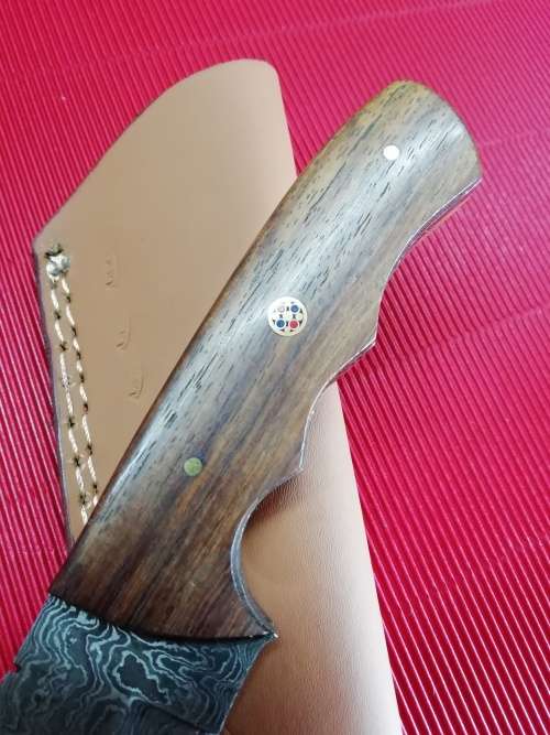 HANDMADE DAMASCUS STEEL HUNTING KNIFE !!!