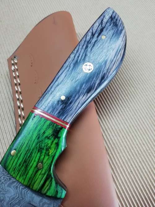 HANDMADE DAMASCUS STEEL HUNTING KNIFE !!!