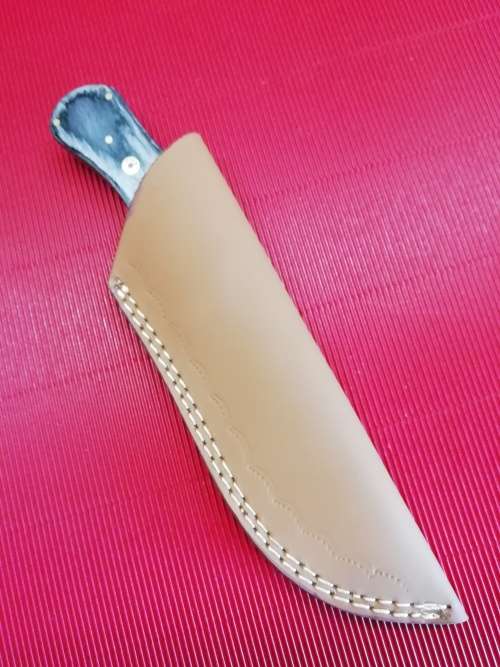 HANDMADE DAMASCUS STEEL HUNTING KNIFE !!!
