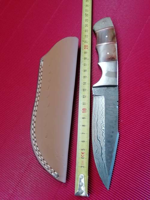HANDMADE DAMASCUS STEEL HUNTING KNIFE !!!