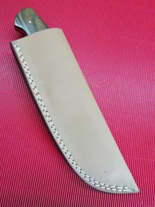 HANDMADE DAMASCUS STEEL HUNTING KNIFE !!!