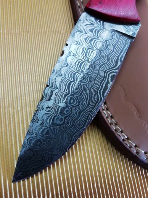 HANDMADE DAMASCUS STEEL HUNTING KNIFE !!!
