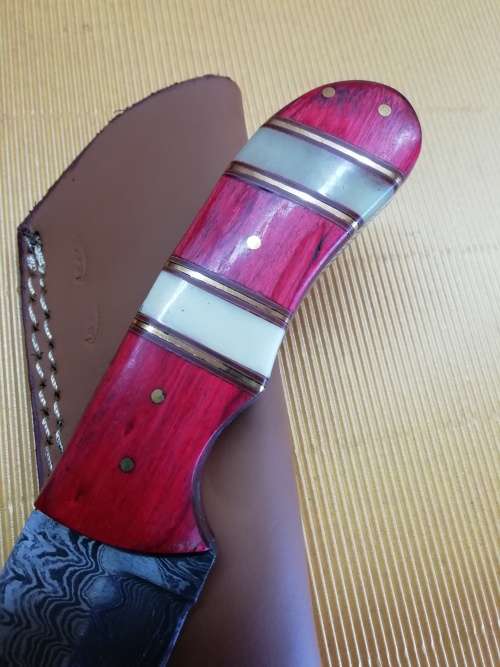 HANDMADE DAMASCUS STEEL HUNTING KNIFE !!!