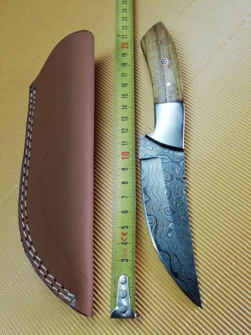 HANDMADE DAMASCUS STEEL HUNTING KNIFE !!!