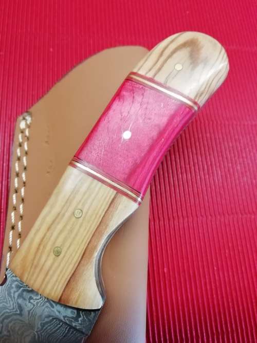 HANDMADE DAMASCUS STEEL HUNTING KNIFE !!!