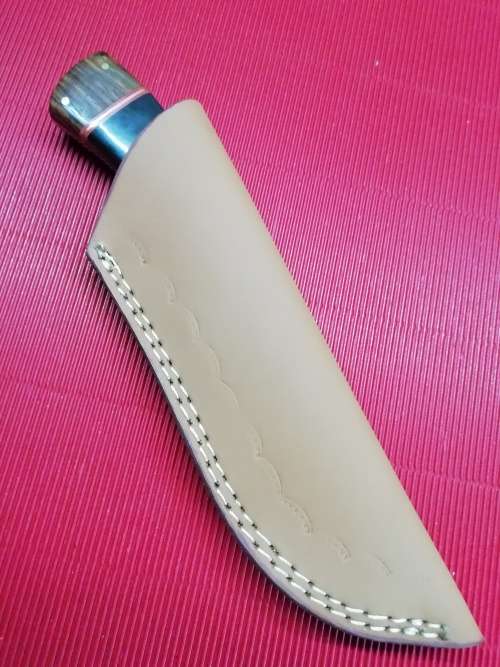 HANDMADE DAMASCUS STEEL HUNTING KNIFE !!!