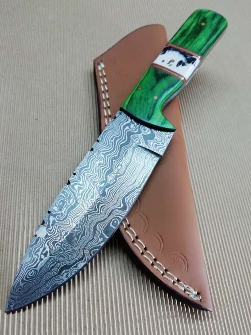 HANDMADE DAMASCUS STEEL HUNTING KNIFE !!!