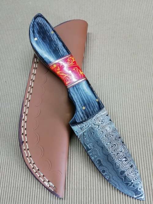 HANDMADE DAMASCUS STEEL HUNTING KNIFE !!!