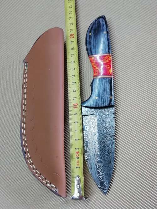 HANDMADE DAMASCUS STEEL HUNTING KNIFE !!!