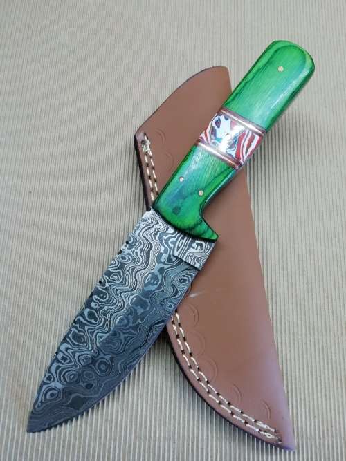 HANDMADE DAMASCUS STEEL HUNTING KNIFE !!!