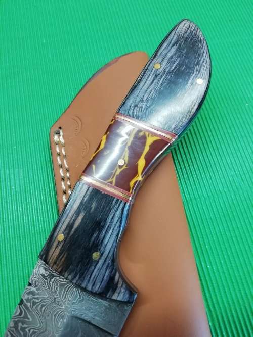 HANDMADE DAMASCUS STEEL HUNTING KNIFE !!!