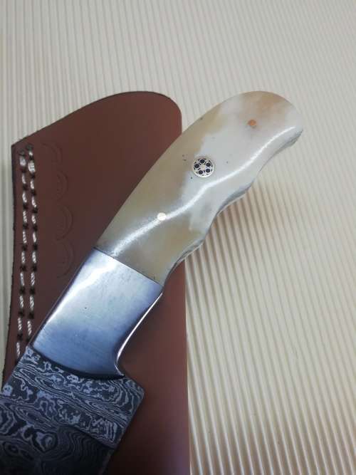 HANDMADE DAMASCUS STEEL HUNTING KNIFE !!!