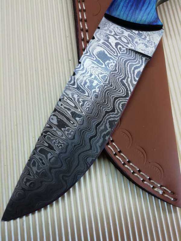 HANDMADE DAMASCUS STEEL HUNTING KNIFE !!!