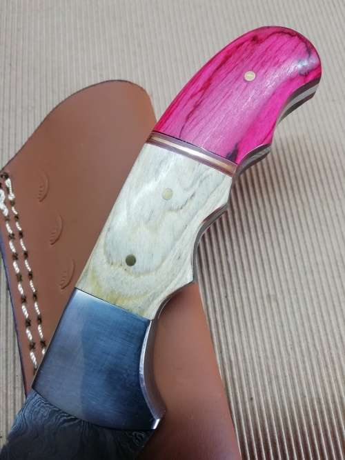 HANDMADE DAMASCUS STEEL HUNTING KNIFE !!!