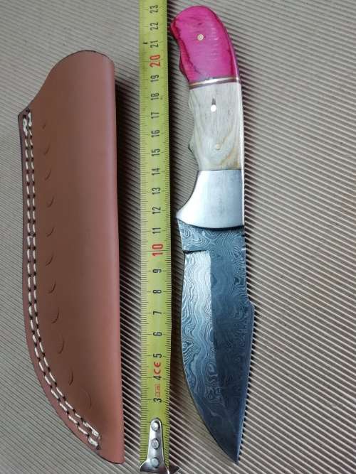 HANDMADE DAMASCUS STEEL HUNTING KNIFE !!!