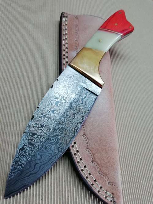 HANDMADE DAMASCUS STEEL HUNTING KNIFE !!!