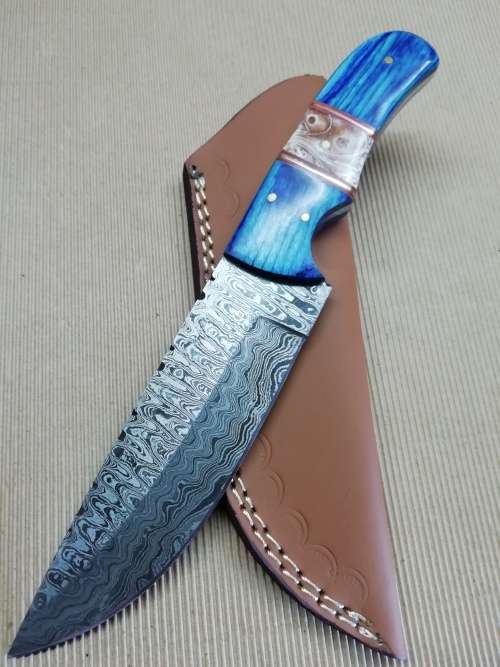 HANDMADE DAMASCUS STEEL HUNTING KNIFE !!!