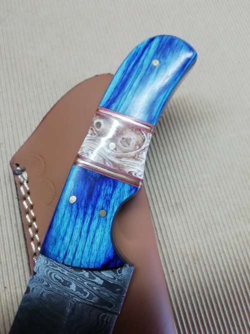 HANDMADE DAMASCUS STEEL HUNTING KNIFE !!!