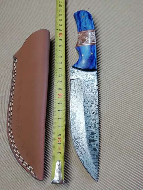 HANDMADE DAMASCUS STEEL HUNTING KNIFE !!!