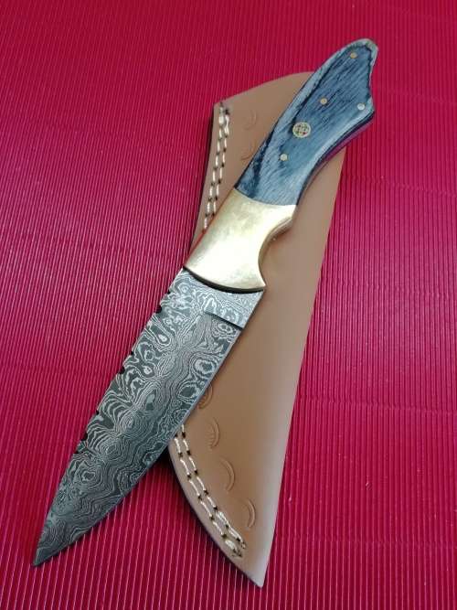 HANDMADE DAMASCUS STEEL HUNTING KNIFE !!!