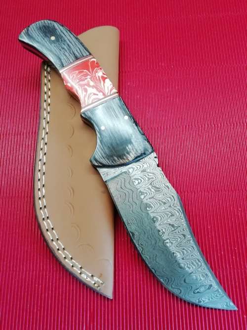 HANDMADE DAMASCUS STEEL HUNTING KNIFE !!!