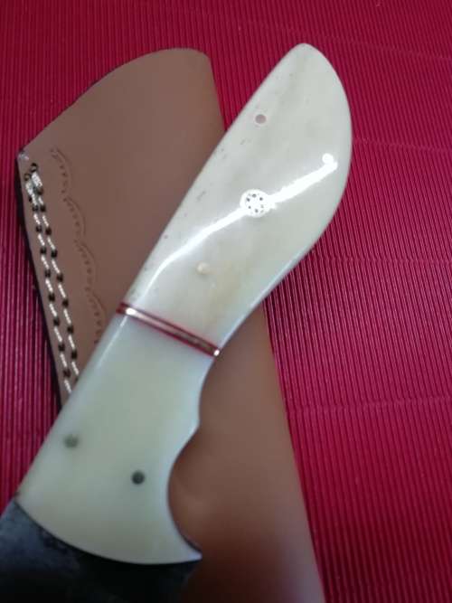 HANDMADE DAMASCUS STEEL HUNTING KNIFE !!!