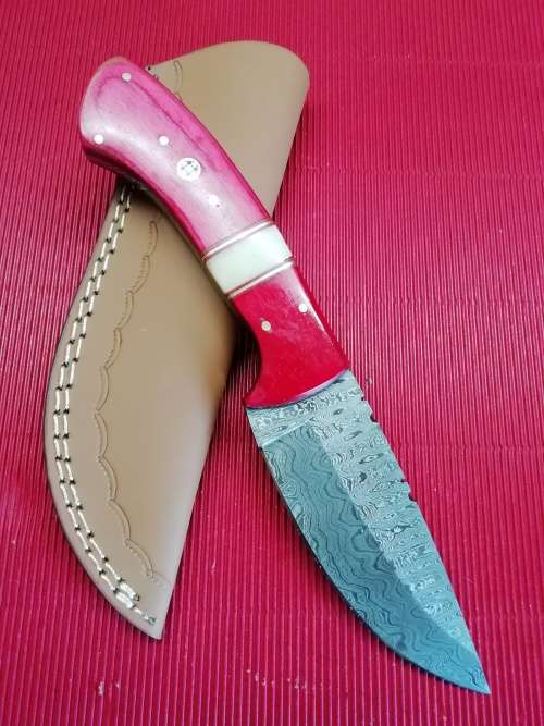 HANDMADE DAMASCUS STEEL HUNTING KNIFE !!!