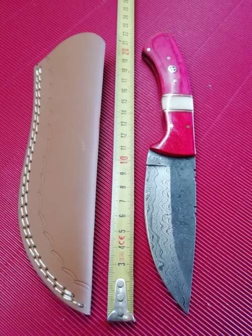 HANDMADE DAMASCUS STEEL HUNTING KNIFE !!!