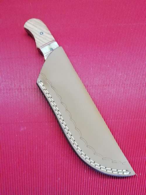 HANDMADE DAMASCUS STEEL HUNTING KNIFE !!!