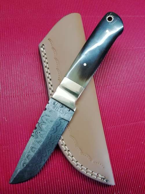 HANDMADE DAMASCUS STEEL HUNTING KNIFE !!!
