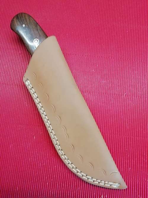 HANDMADE DAMASCUS STEEL HUNTING KNIFE !!!