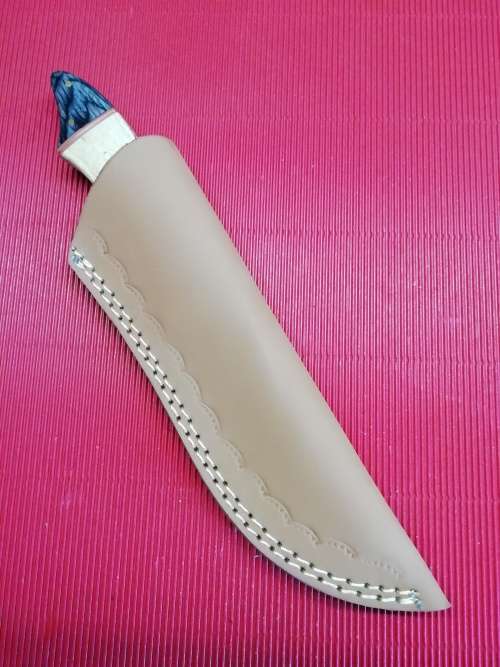 HANDMADE DAMASCUS STEEL HUNTING KNIFE !!!