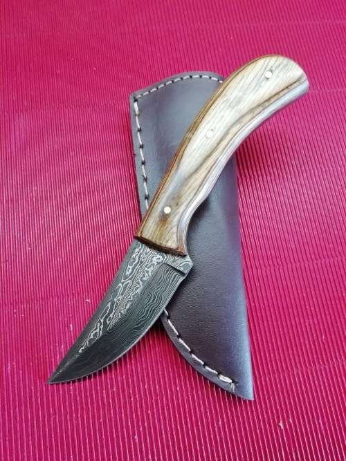 HANDMADE DAMASCUS STEEL SKINNING KNIFE !!!
