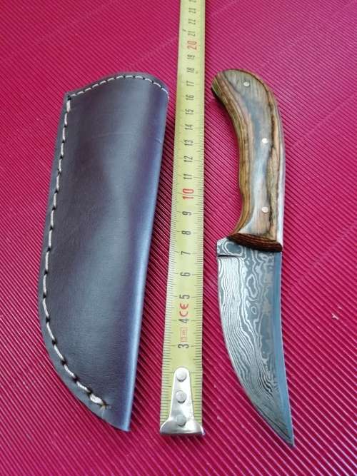 HANDMADE DAMASCUS STEEL SKINNING KNIFE !!!