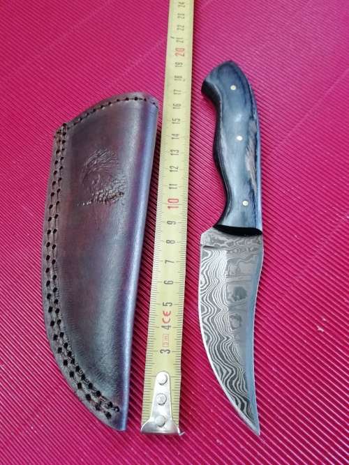HANDMADE DAMASCUS STEEL HUNTING KNIFE !!!