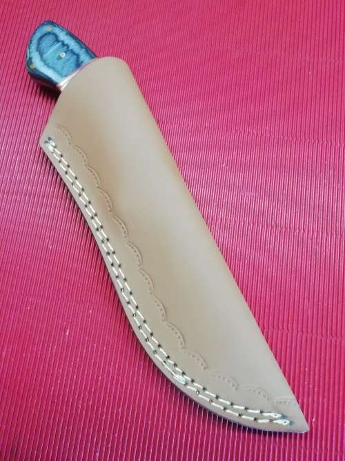 HANDMADE DAMASCUS STEEL HUNTING KNIFE !!!