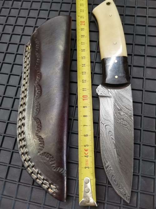 HANDMADE DAMASCUS STEEL HUNTING KNIFE !!!