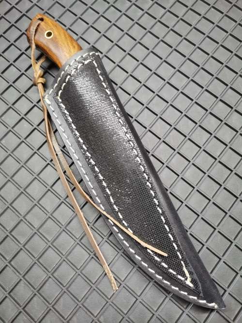 HANDMADE DAMASCUS STEEL HUNTING KNIFE !!!