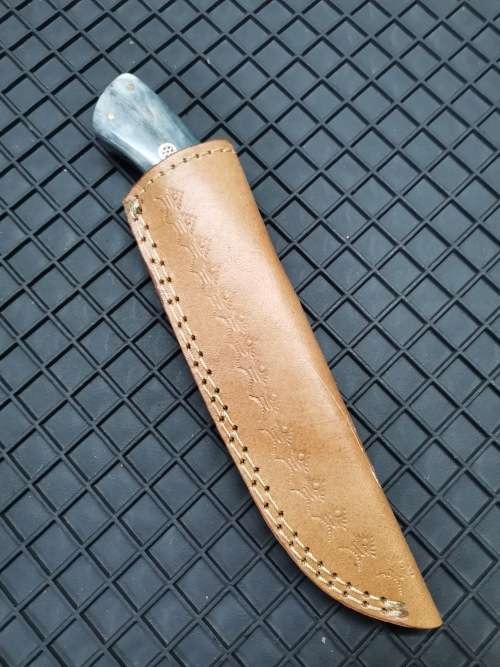 HANDMADE DAMASCUS STEEL HUNTING KNIFE !!!