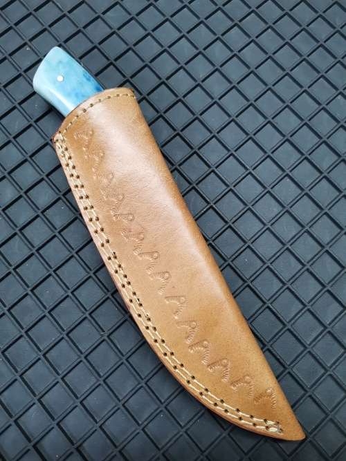 HANDMADE DAMASCUS STEEL HUNTING KNIFE !!!