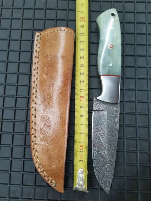 HANDMADE DAMASCUS STEEL HUNTING KNIFE !!!